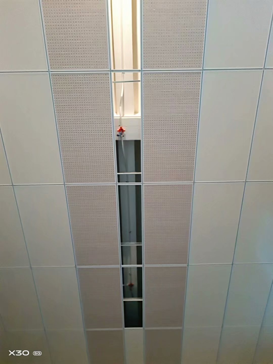 吊頂鋁龍骨系列