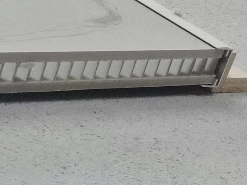 墨巖復(fù)合蜂窩板